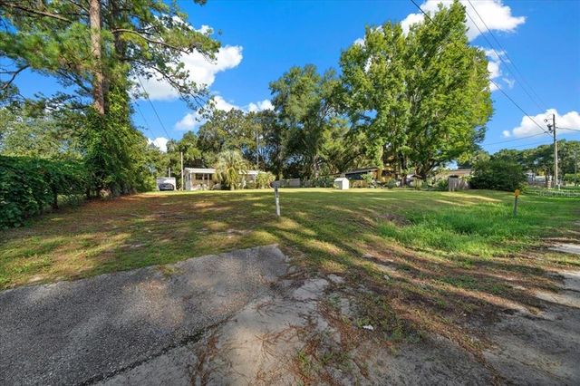 5888 SE 164TH AVENUE, Ocklawaha, FL 32179