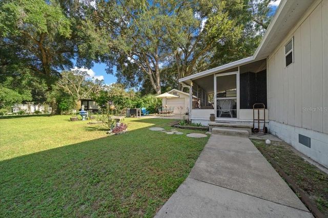 5888 SE 164TH AVENUE, Ocklawaha, FL 32179