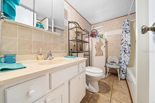 5888 SE 164TH AVENUE, Ocklawaha, FL 32179