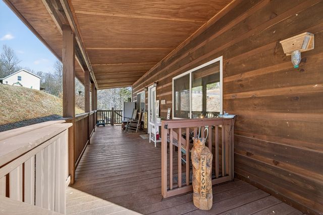 223 Red Bud Lane, Hiawassee, GA 30546