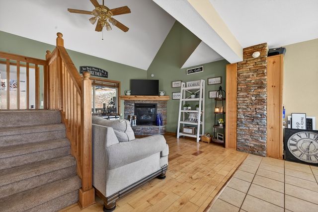 223 Red Bud Lane, Hiawassee, GA 30546