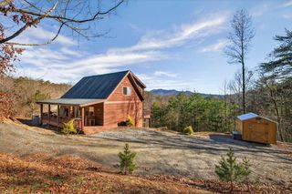 223 Red Bud Lane, Hiawassee, GA 30546