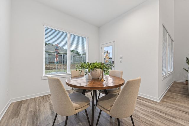 1610 Happy Valley Street, Montgomery, TX 77316