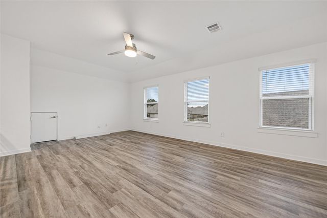 1610 Happy Valley Street, Montgomery, TX 77316