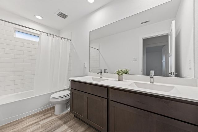 1610 Happy Valley Street, Montgomery, TX 77316