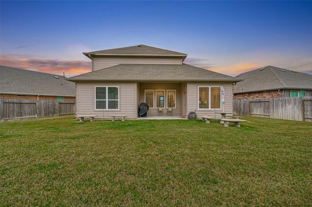 1610 Happy Valley Street, Montgomery, TX 77316