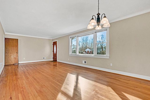 10 Powell Drive, Greenville, SC 29617