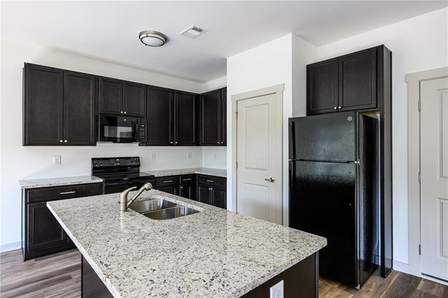 1820 Forkview Court, Lawrenceville, GA 30044