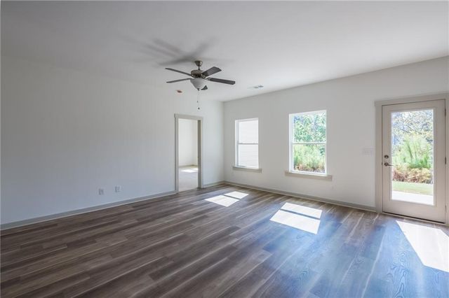 1820 Forkview Court, Lawrenceville, GA 30044