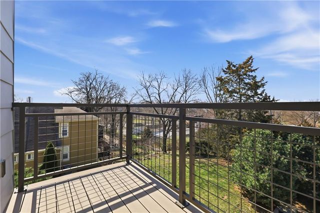 1724 Madison Avenue, Kansas City, MO 64108