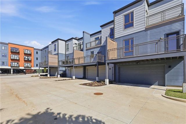 1724 Madison Avenue, Kansas City, MO 64108