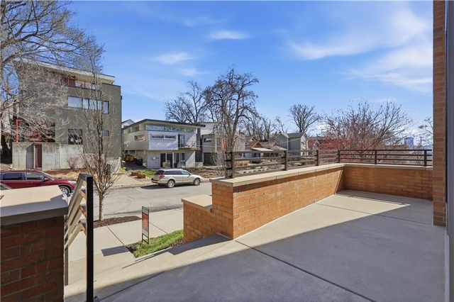 1724 Madison Avenue, Kansas City, MO 64108