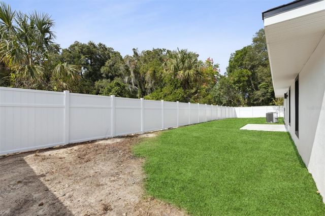 1304 S DELAWARE AVENUE, Deland, FL 32720