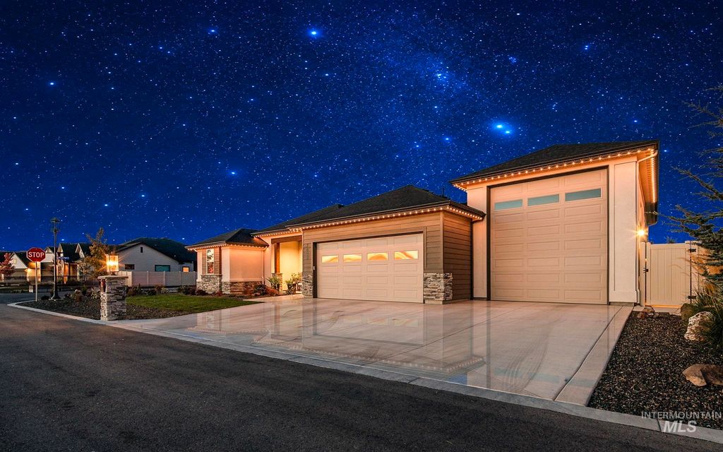 7492 E Newcastle Dr, Nampa, ID 83687 photo 3