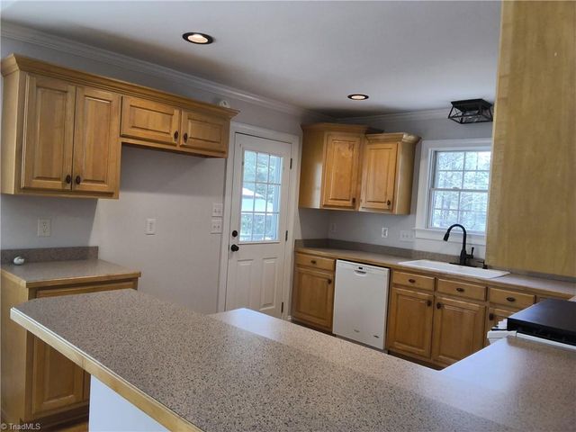 4417 Springbrook Drive, Burlington, NC 27215