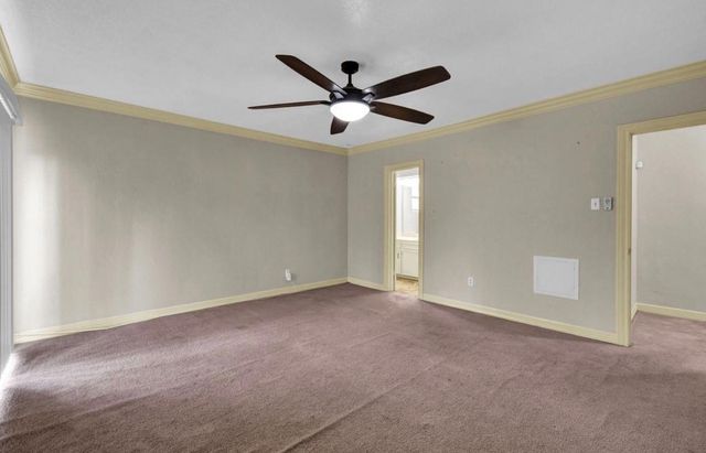 327 Live Oak Lane, Lake Jackson, TX 77566