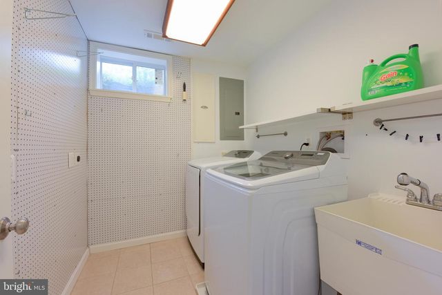 2901 MARSALA CT, Woodbridge, VA 22192