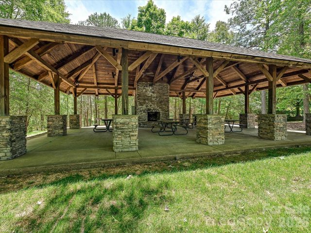 8001 Avanti Drive, Waxhaw, NC 28173