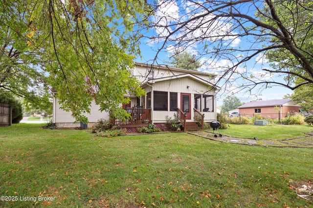 4406 Starks Dr, Louisville, KY 40218