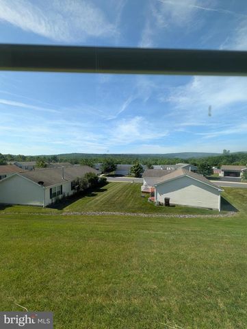 75 WESTIN RD, Douglassville, PA 19518