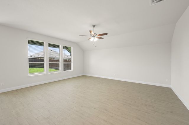 216 Comfort Drive, Joshua, TX 76058