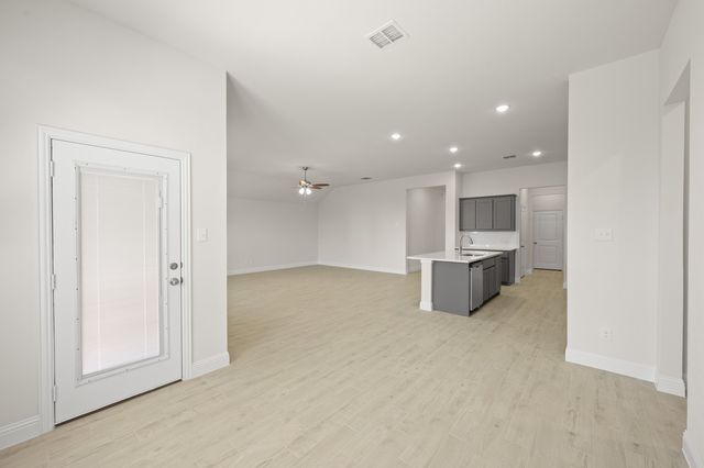 216 Comfort Drive, Joshua, TX 76058