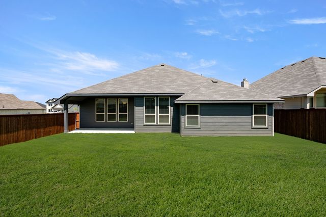 216 Comfort Drive, Joshua, TX 76058