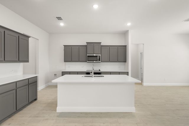 216 Comfort Drive, Joshua, TX 76058