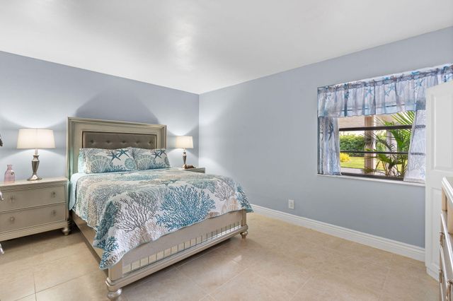 2247 Deer Creek Woodlands Way, Deerfield Beach, FL 33442