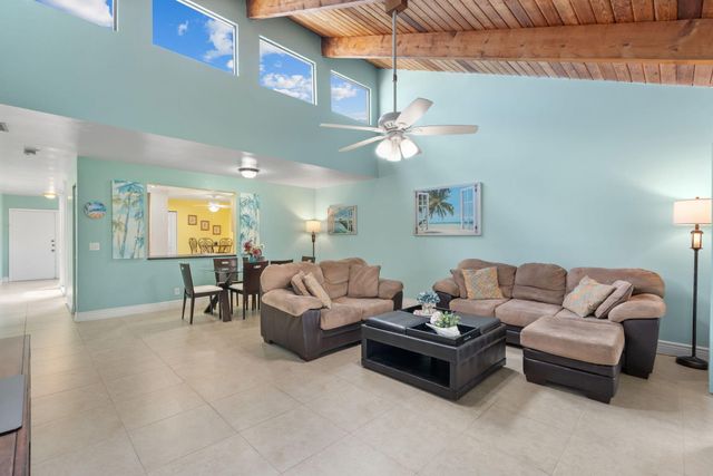2247 Deer Creek Woodlands Way, Deerfield Beach, FL 33442
