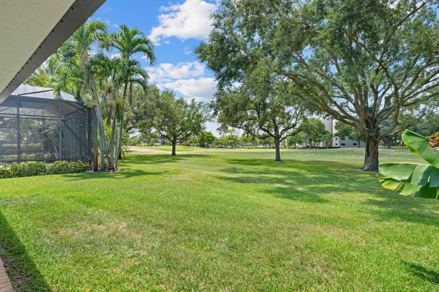 2247 Deer Creek Woodlands Way, Deerfield Beach, FL 33442