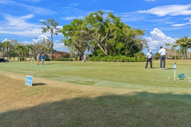 2247 Deer Creek Woodlands Way, Deerfield Beach, FL 33442