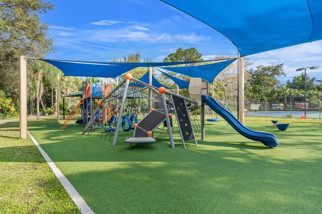 2247 Deer Creek Woodlands Way, Deerfield Beach, FL 33442