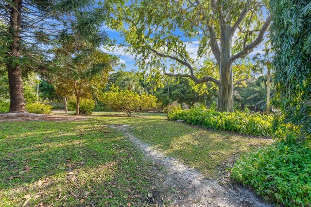 2247 Deer Creek Woodlands Way, Deerfield Beach, FL 33442