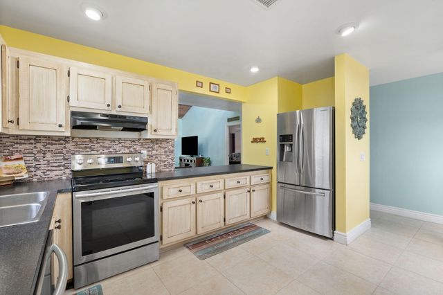 2247 Deer Creek Woodlands Way, Deerfield Beach, FL 33442