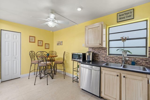 2247 Deer Creek Woodlands Way, Deerfield Beach, FL 33442