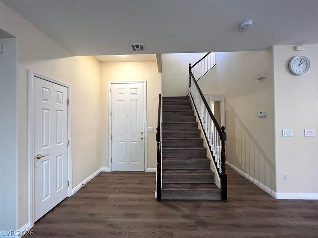 7043 Somera Way, Las Vegas, NV 89113