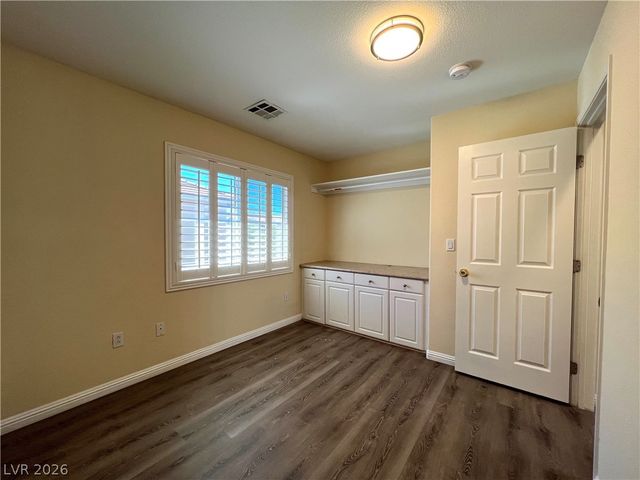 7043 Somera Way, Las Vegas, NV 89113