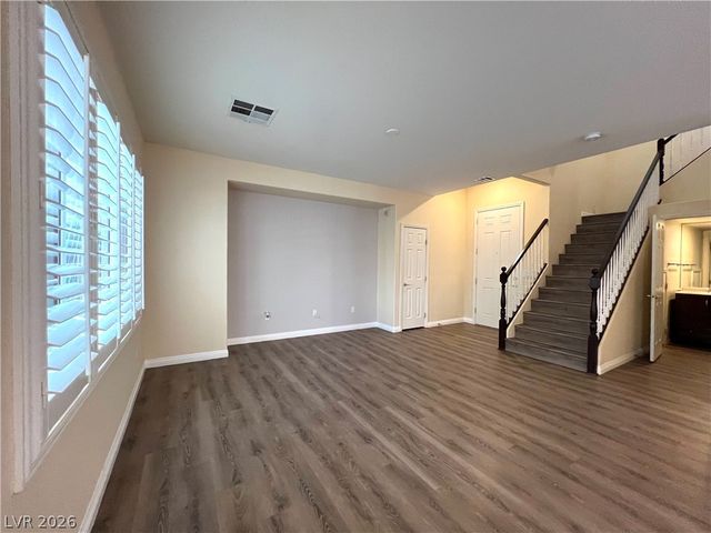 7043 Somera Way, Las Vegas, NV 89113