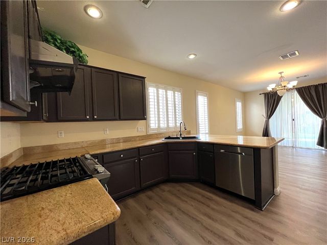 7043 Somera Way, Las Vegas, NV 89113