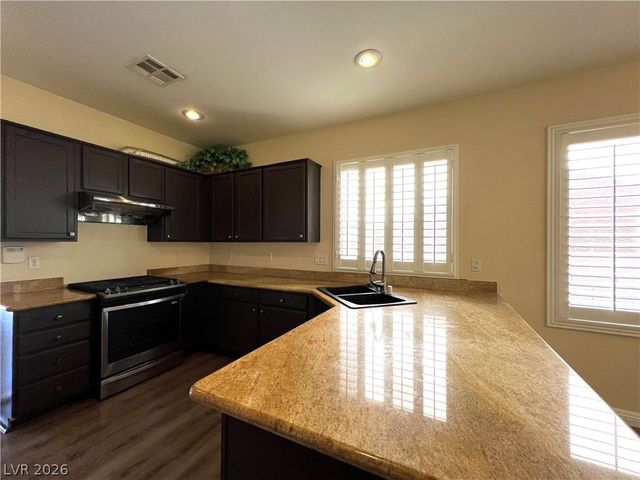 7043 Somera Way, Las Vegas, NV 89113