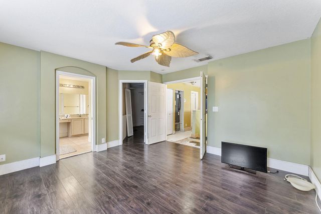 6256 Willoughby Circle, Lake Worth, FL 33463