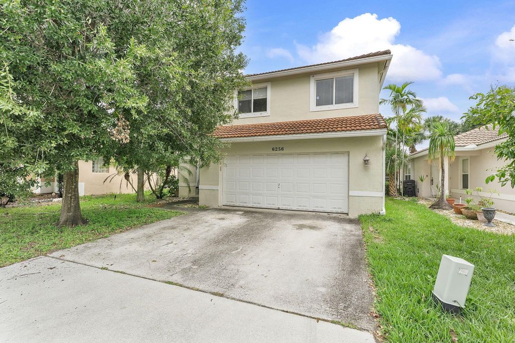 6256 Willoughby Circle, Lake Worth, FL 33463