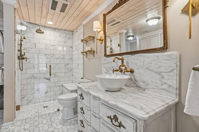 730 Washington Street 205, Raleigh, NC 27605