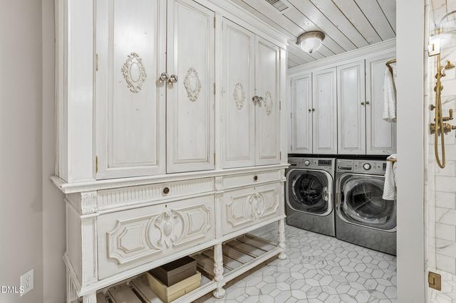 730 Washington Street 205, Raleigh, NC 27605