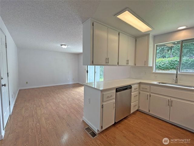 5519 65th Avenue SE, Olympia, WA 98513