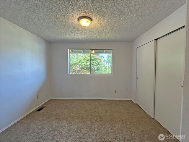 5519 65th Avenue SE, Olympia, WA 98513