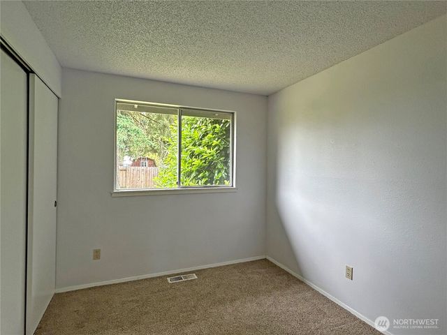 5519 65th Avenue SE, Olympia, WA 98513