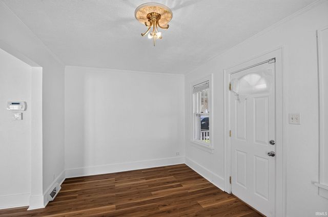 3006 Hartzer Street, South Bend, IN 46628