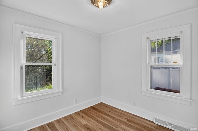 3006 Hartzer Street, South Bend, IN 46628